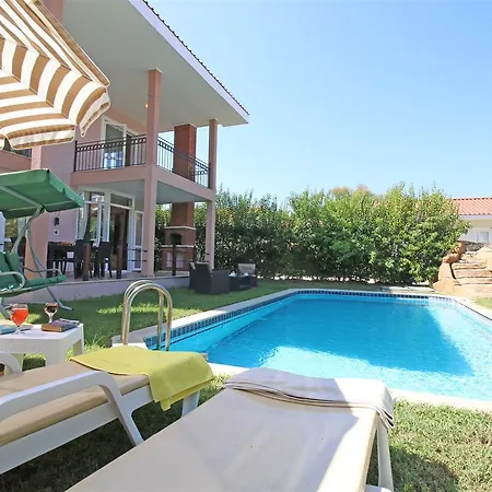 Vilă Oasis Lettings A14