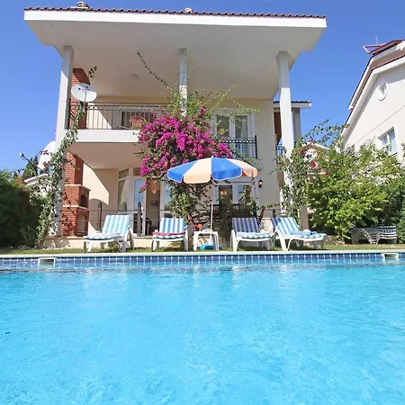 Vilă Oasis Lettings A14 *
