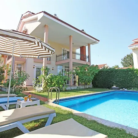 Oasis Lettings A14 Vilă *