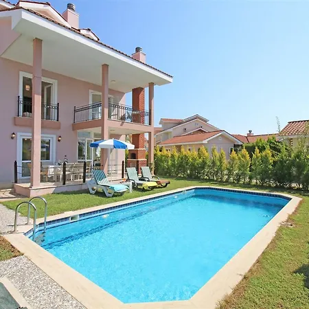Oasis Lettings A14 Vilă *